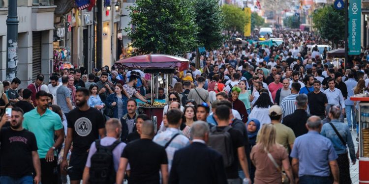 ارتفاع معدلات البطالة في تركيا إلى 27.6٪