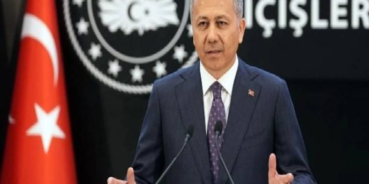 وزير داخلية تركيا: 42% من السوريين في بلدنا سيعودون إلى حلب