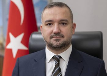 محافظ البنك المركزي: التضخم في تركيا يواصل الانخفاض