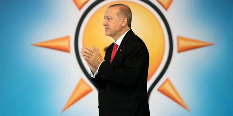 أردوغان ينوي تغيير 60% من المجلس التنفيذي للحزب الحاكم