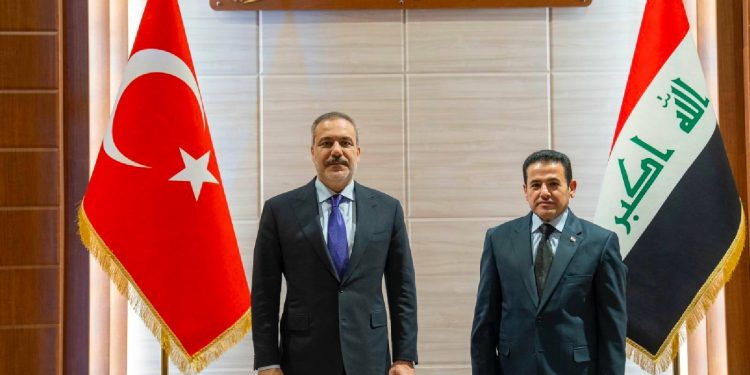 هاكان فيدان يعقد اجتماعات هامة في العراق