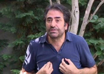 فنان تركي يشكو من ارتفاع رسوم العبور