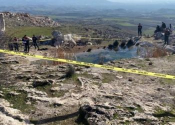 تركيا.. وفاة طفلين في حفرة مقلع رخام