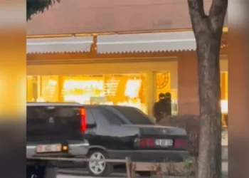 3 ملثمين يسرقون 20 كجم ذهب في تركيا