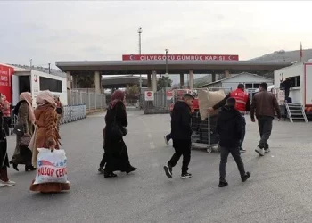 خلال الشهر الأخير.. ما عدد السوريين العائدين إلى بلادهم؟