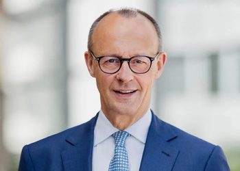 زعيم المعارضة الألمانية: على أوروبا التحرك ضد ترامب