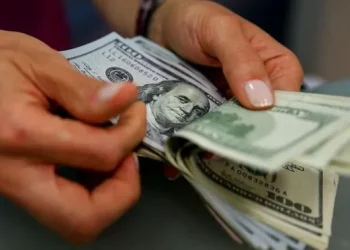 دويتشه بنك يعلن عن توقعاته للدولار في تركيا