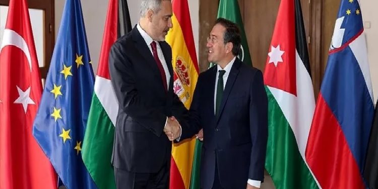 إسبانيا تعلن مساندة تركيا في سوريا