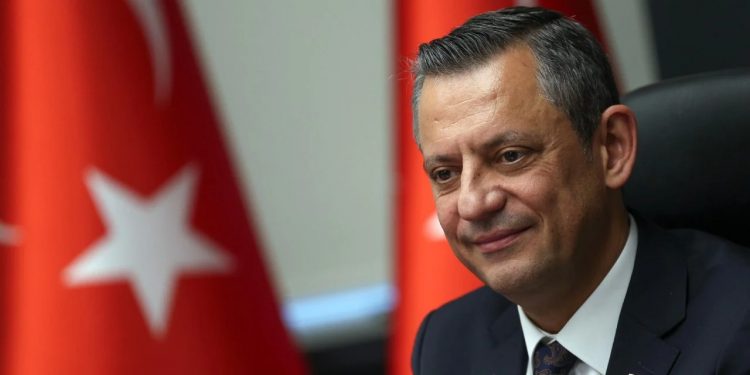 أوزجور أوزال: لا فرصة لحزب أردوغان في الفوز بانتخابات أخرى