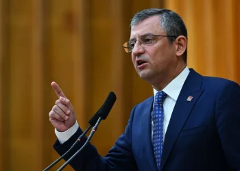 أوزغور أوزيل: ترشح أردوغان لا يخيفنا