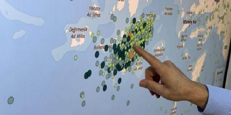 تركيا.. خبير زلزال يدعو لإدراج الثوران البركاني ضمن المخاطر المحتملة في إزمير