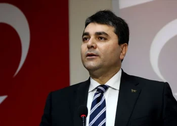 رئيس الحزب الديمقراطي يعلن ترشحه للانتخابات الرئاسية