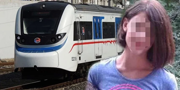 شابة تركية تنتحر أمام المترو في إزمير