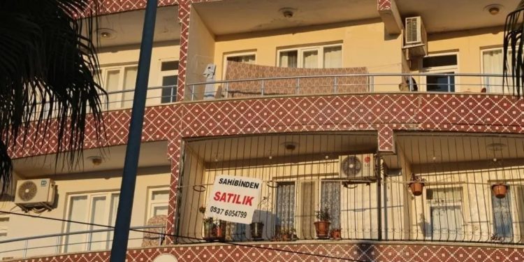 تركيا.. عودة السوريين تضع سوق العقارات السكنية في مأزق