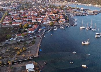 تركيا.. شابة تلقي بطفلها الرضيع في البحر!