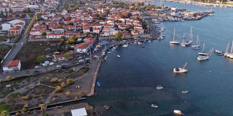 تركيا.. شابة تلقي بطفلها الرضيع في البحر!