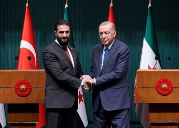 أردوغان: ناقشت مع الشرع ما يجب اتخاذه في شرقي سوريا