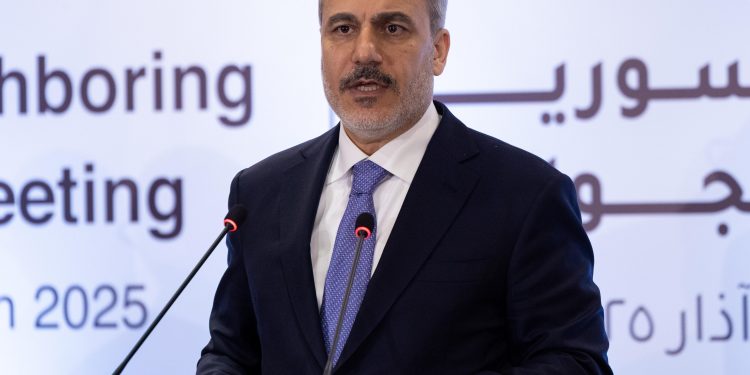 هاكان فيدان: العمال الكردستاني لا يمثل الشعب الكردي