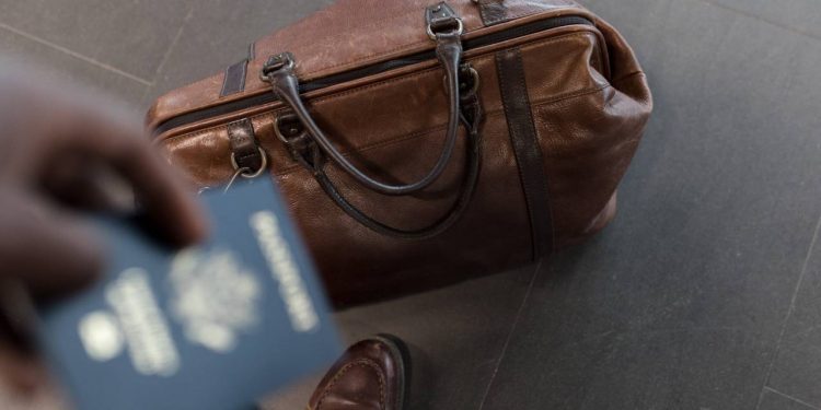 تركيا ترفع المبالغ النقدية المسموح باصطحابها للخارج