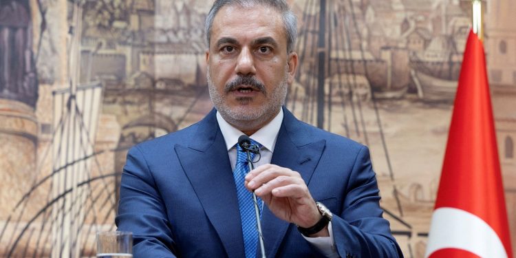 فيدان: نحن مستعدون لجميع السيناريوهات مع العمال الكردستاني