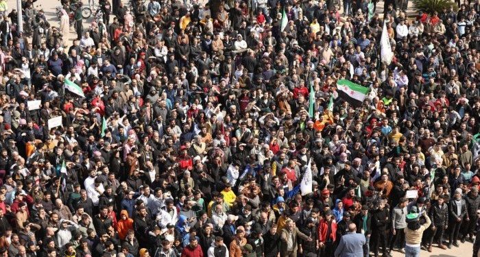 الساحل السوري يلتهب والمدن السورية تنتفض لدحر التمرد