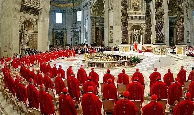 من يكون البابا الجديد؟.. 120 كاردينالا يعقدون انتخابات شديدة السرية للاختيار