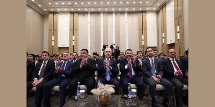 رئيس البرلمان التركي: إسرائيل لن تجازف بدخول نزاع مع بلادنا