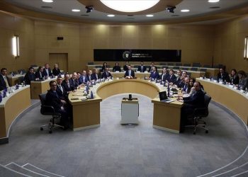 وزير الطاقة التركي يلتقي بوفد مجلس الأعمال الأمريكي التركي