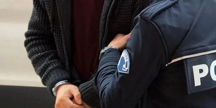 اعتقال 14 من أعضاء الأحزاب الشيوعية المحظورة في إسطنبول