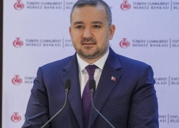 محافظ المركزي التركي يتوجه إلى الولايات المتحدة