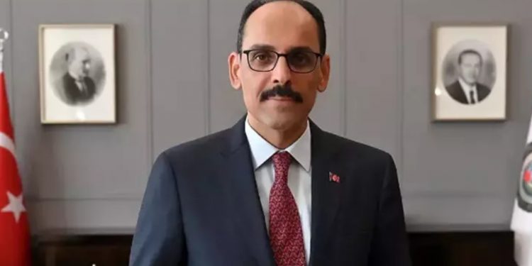 رئيس المخابرات التركية يستقبل وفدًا من حركة حماس