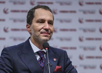 فاتح أربكان: كل مولود في تركيا يتحمل 400 ألف ليرة ديون