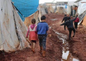 تحذير من نقابة أطباء أنقرة: فقر الأطفال يتحول إلى جوع