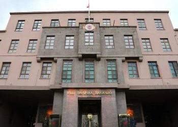 تركيا: جهود اليونان لاستبعادنا من مشاريع الدفاع الأوروبي ستفشل