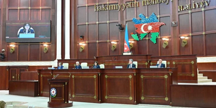 أذربيجان والصين تقران إعفاءً متبادلا من التأشيرات