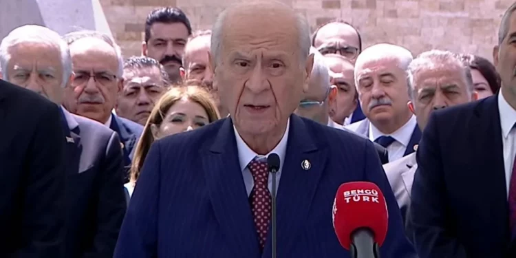 بعد أشهر من الصمت.. بهجلي يلقي كلمة مثيرة للجدل!