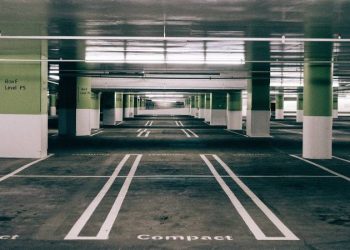 ألمانيا تحول محطات المترو ومواقف السيارات إلى ملاجئ تحسباً لخطر الحرب