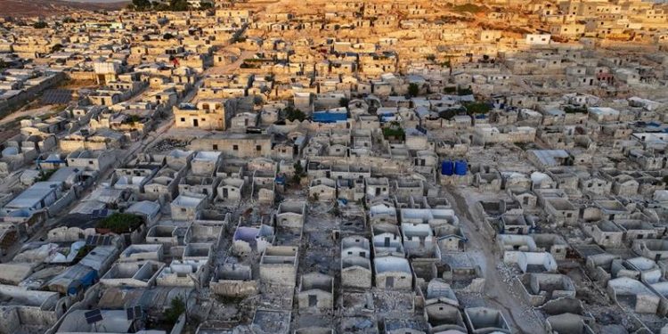 سوريا تحديات أمنية واقتصادية بعد 6 أشهر من عزل الأسد