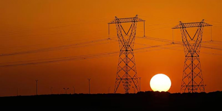 كيف تتعامل مصر مع عجز الطاقة في صيف حارق؟