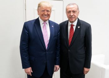 لماذا تجنبت تركيا إدانة الهجمات الأمريكية على إيران؟