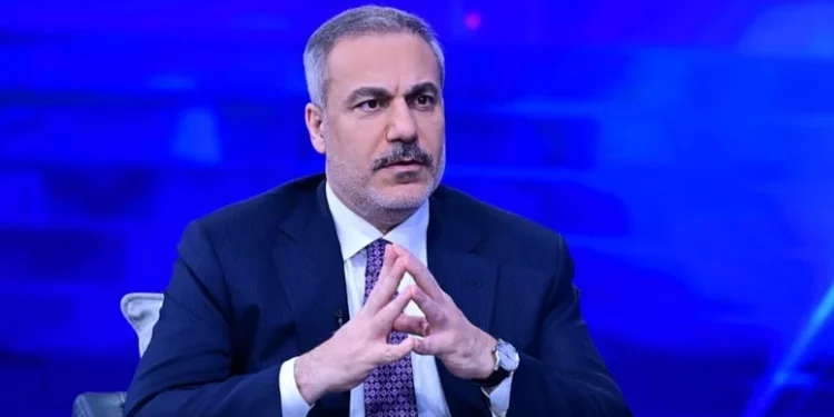 هاكان فيدان: الولايات المتحدة أبلغت تركيا ليلة الهجوم على إيران