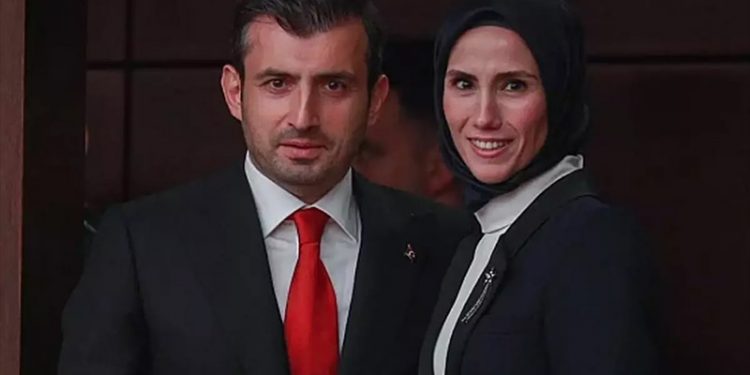 صهر أردوغان يطلق منصة تواصل اجتماعي ويغرد برسالة رومانسية