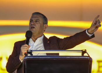 تركيا.. زعيم المعارضة: حرائق الغابات تجسد “أزمة غياب دولة”