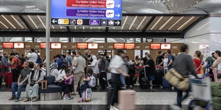 مطار إسطنبول يسجل أعلى رقم قياسي في عدد المسافرين خلال يوم واحد
