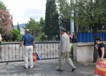 عبد الله أوجلان وسجناء إمرالي يلتقون بعائلاتهم