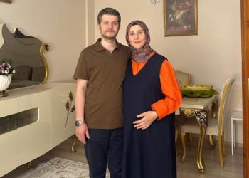 تركية مسجونة رغم حملها بالشهر التاسع!