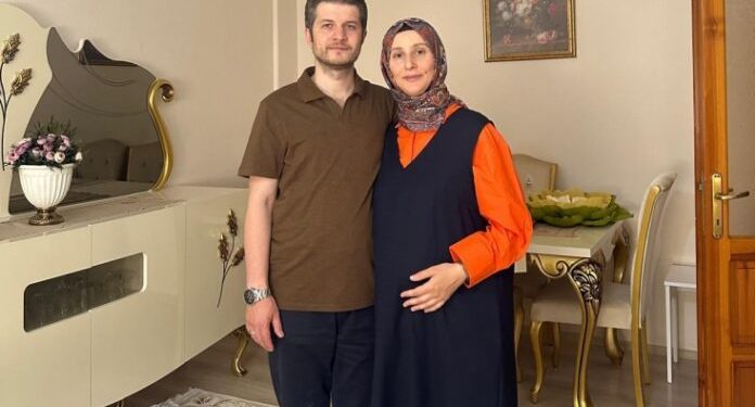 تركية مسجونة رغم حملها بالشهر التاسع!