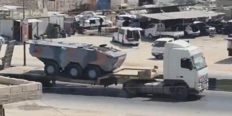 تركيا تبدأ تسليم سوريا ناقلات جند مدرعة