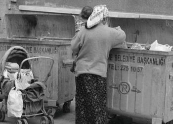 فقر الأطفال يتزايد يومًا بعد يوم في تركيا: 171 ألف طفل لا تُلبّى احتياجاتهم الأساسية