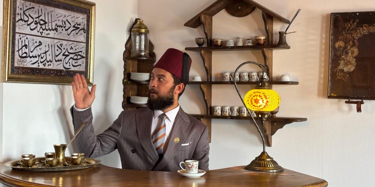 افتتاح أول متحف للقهوة في أنقرة.. فناجين من العهد العثماني